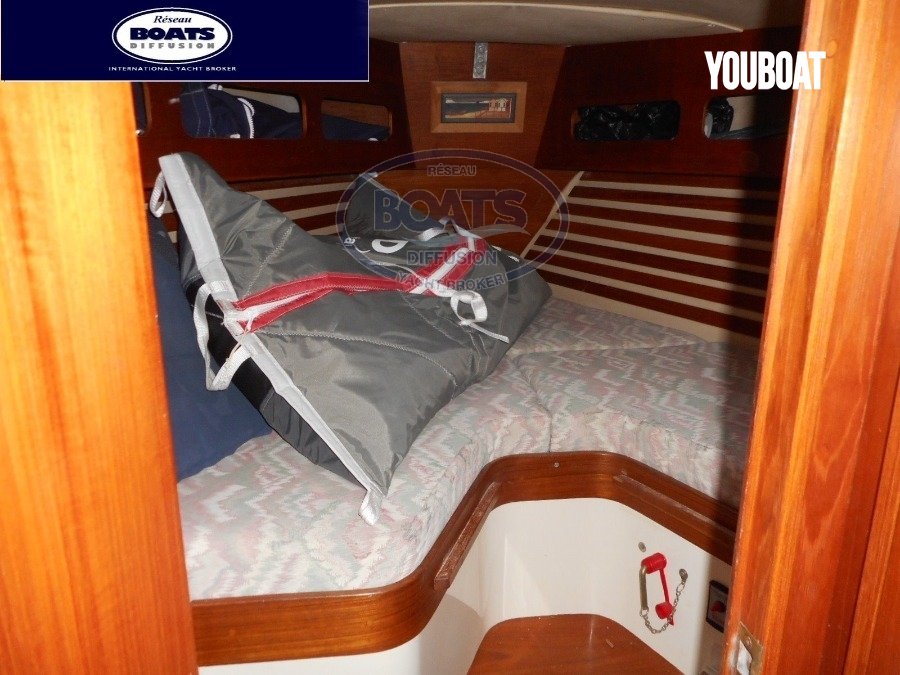 bateau-marine-project-moody-376-cc-8035585-yb